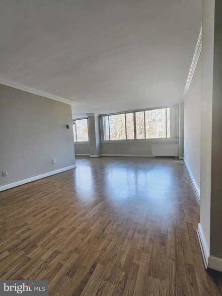 Building Photo - 5565 Columbia Pike