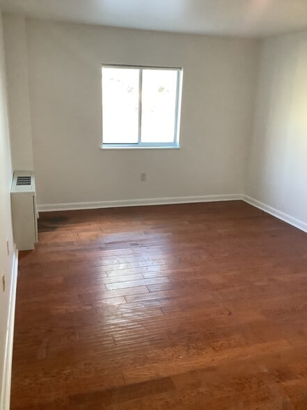 Building Photo - 7505 Democracy Blvd