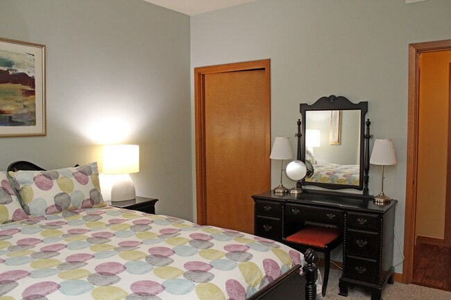 Building Photo - 2335 NW Raleigh St