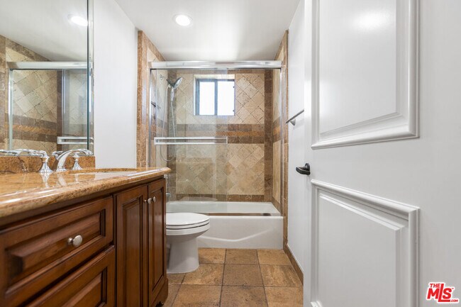 Building Photo - 1146 Hacienda Pl