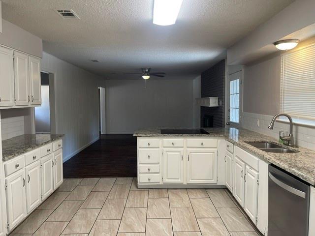 Building Photo - 2232 Shady Brook Dr