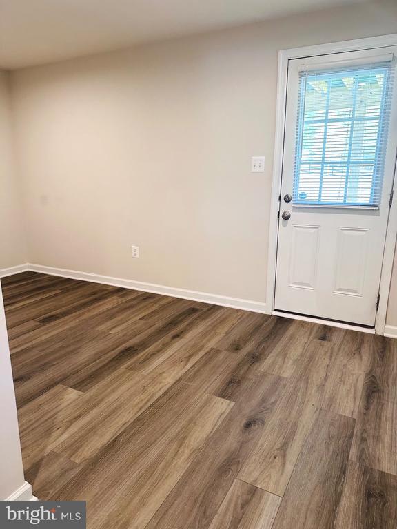 Building Photo - 303 Bait Rd