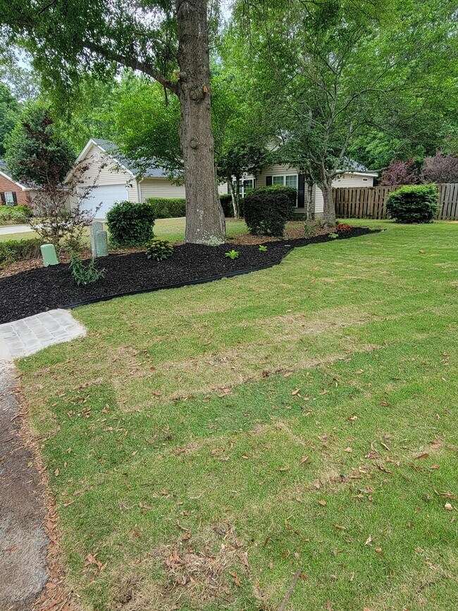 Building Photo - 1256 Watsonia Dr