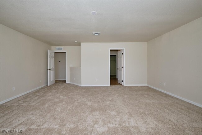 Building Photo - 1707 SW 4th Pl