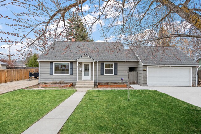 Primary Photo - 1218 S Roosevelt St