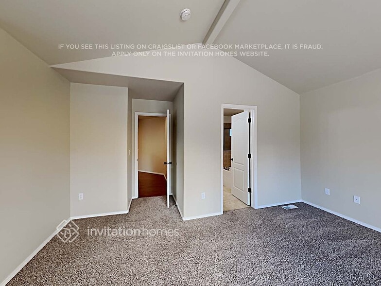 Building Photo - 11715 1st Pl SE