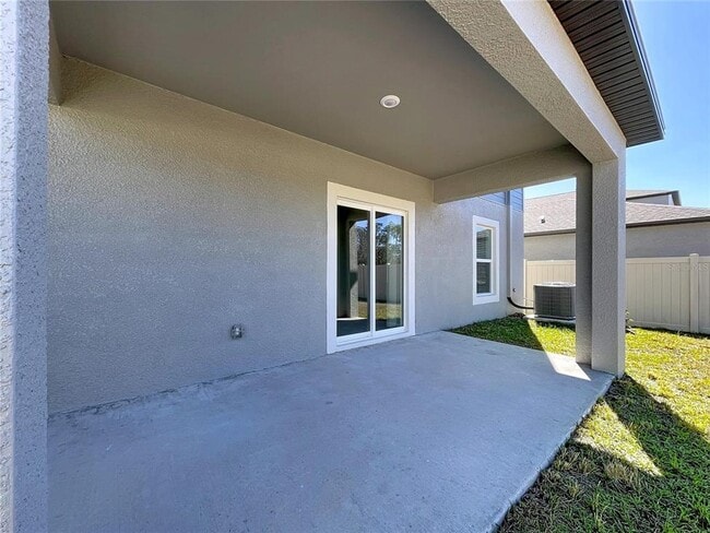 Building Photo - 17498 Happytrails St