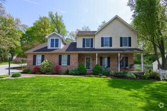 Building Photo - Country Home with 4bd/2.5ba!