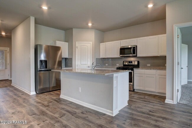 Building Photo - 107 Emerald Star Ln