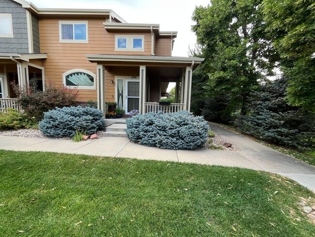 Building Photo - Fantastic Townhome in Loveland
