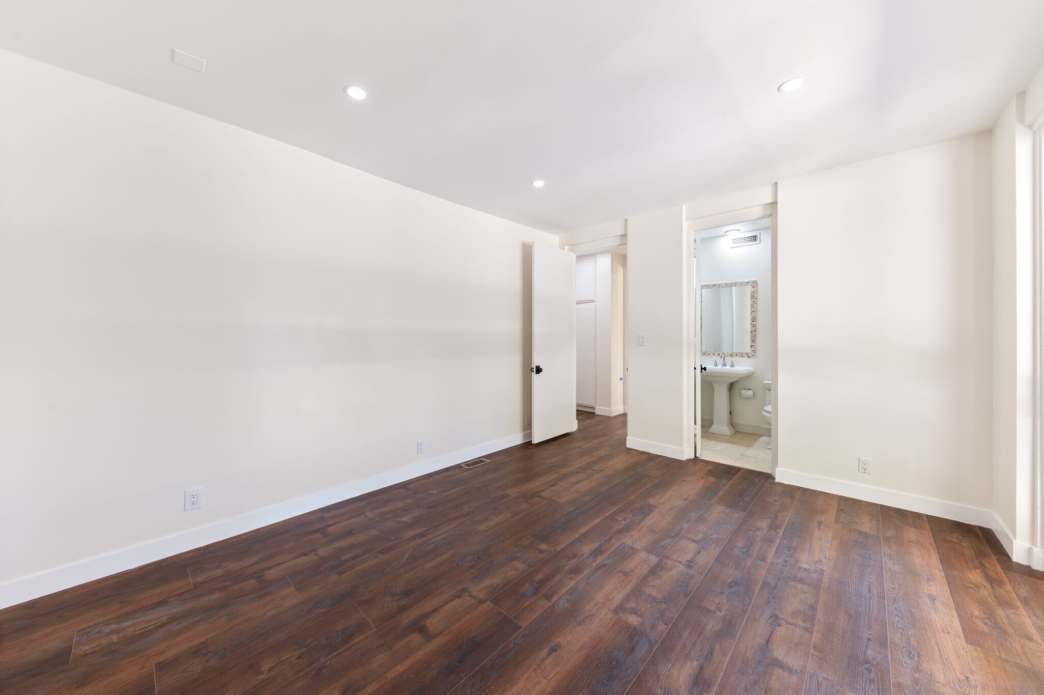 Building Photo - 540 Haverstock Rd
