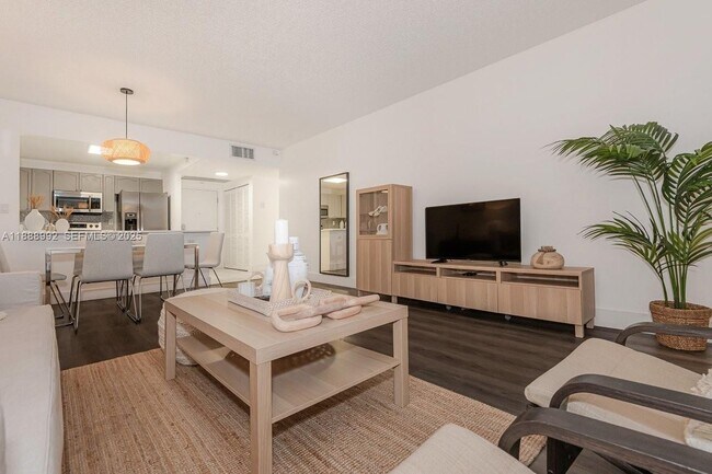 Building Photo - 2301 Collins Ave