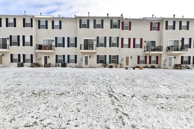 Building Photo - 11888 Esty Way