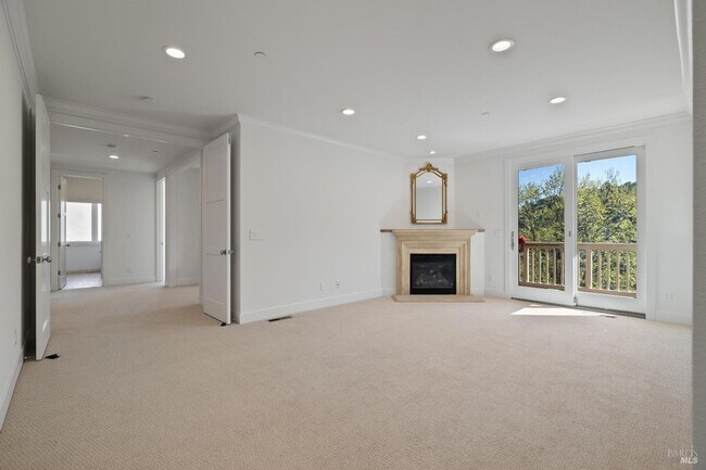 Building Photo - 43 Baywood Terrace