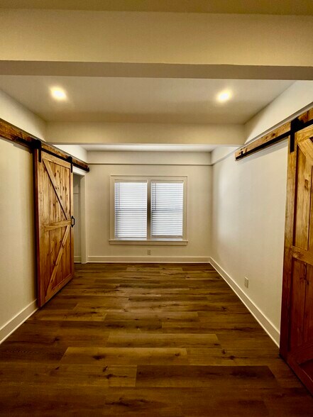Building Photo - 1643 Coventry Rd