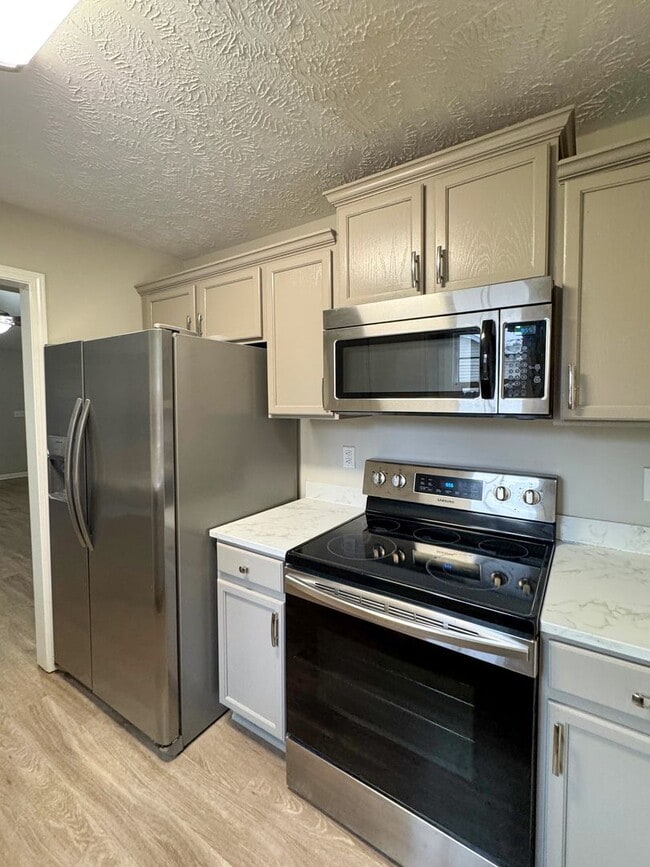 Building Photo - Charming 3 Bed 2 Bath Home in Jack Britt