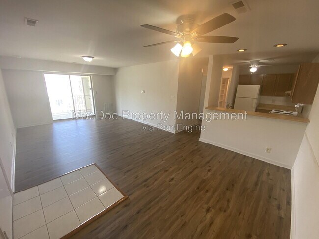 Building Photo - 100 Chesterfield Ln