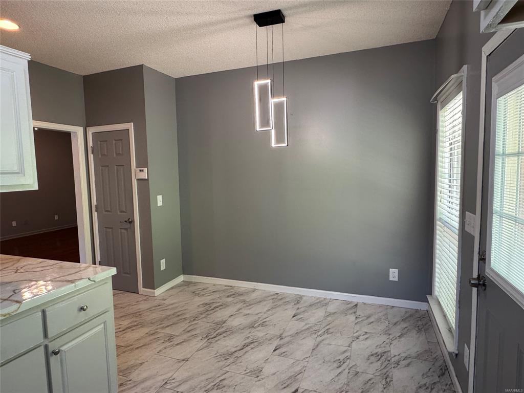 Building Photo - 6272 Deerwood Dr