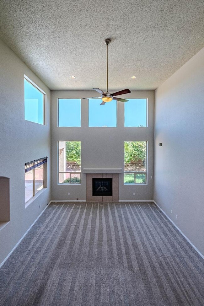 Building Photo - 10532 Coyote Canyon Pl NW