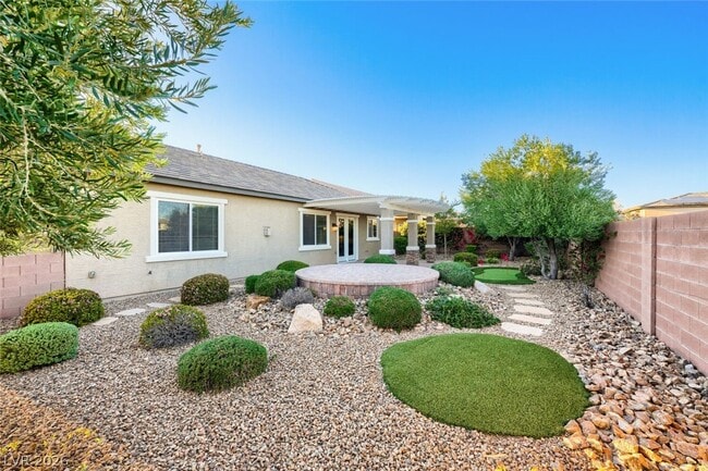 Building Photo - 6928 Benson Ferry St