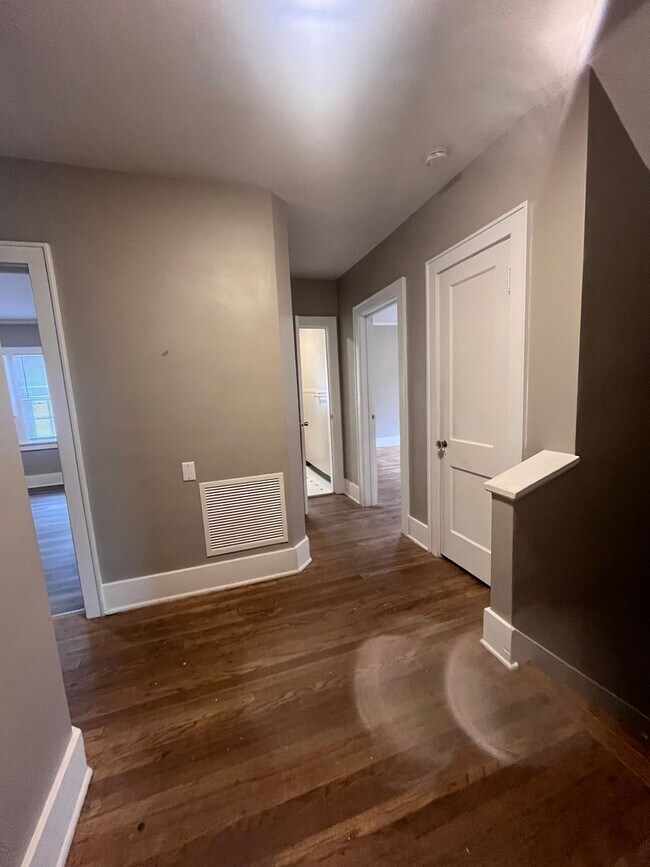 Building Photo - Coming Soon to Midtown - 3 Bedroom 3 Bath Townhome!