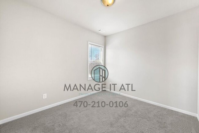 Building Photo - Charming 4-Bedroom Home in Tranquil Gaines...