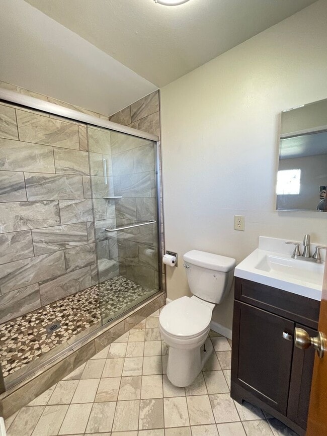 Building Photo - 3 bed / 2 ba house - S. Yuba City