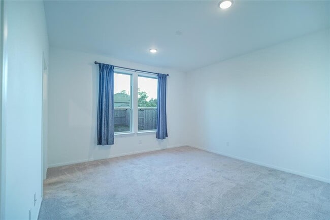 Building Photo - 118 Ashwood Glade Dr