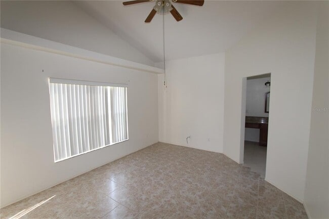Building Photo - 940 Islander Ave