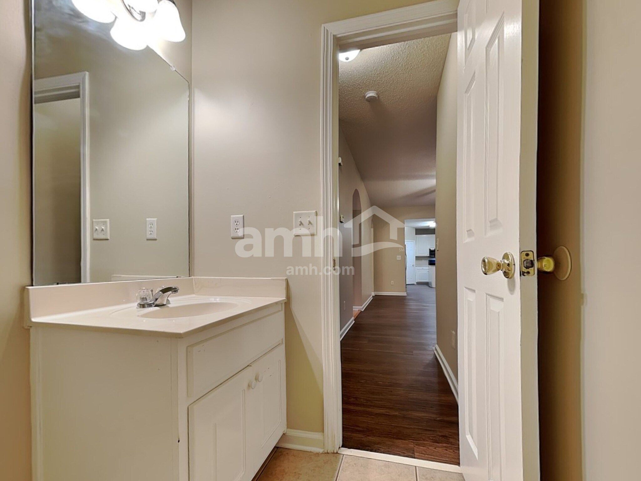 Building Photo - 429 The Gables Dr