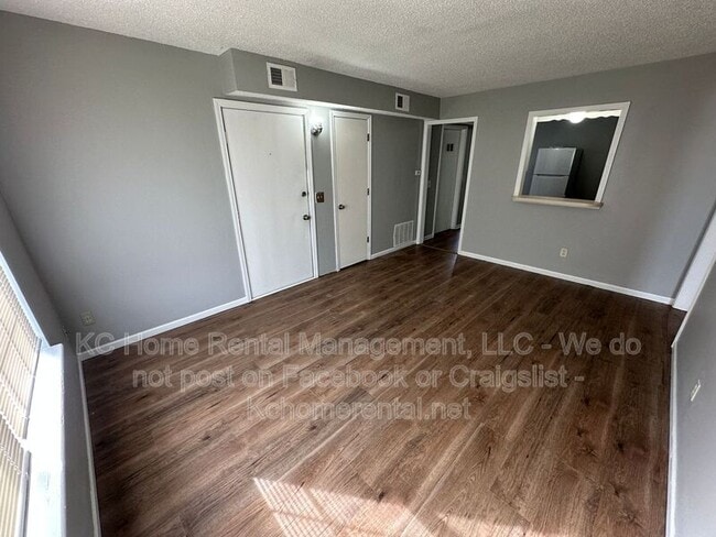 Building Photo - 838 Saddlewood St