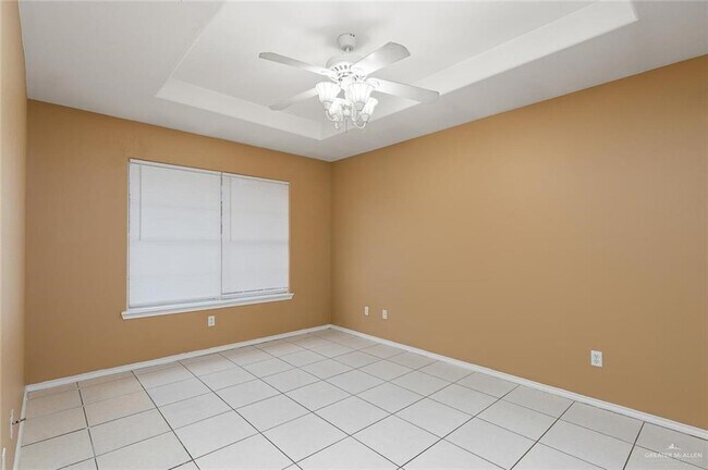 Building Photo - 2604 W Ringold Cir