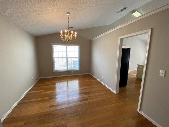 Building Photo - 2455 Millerbrook Dr