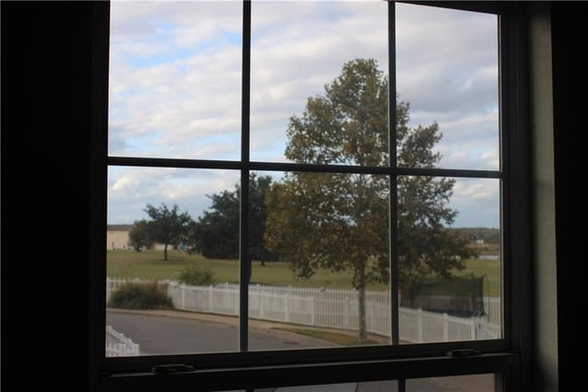 Building Photo - 386 McGarity