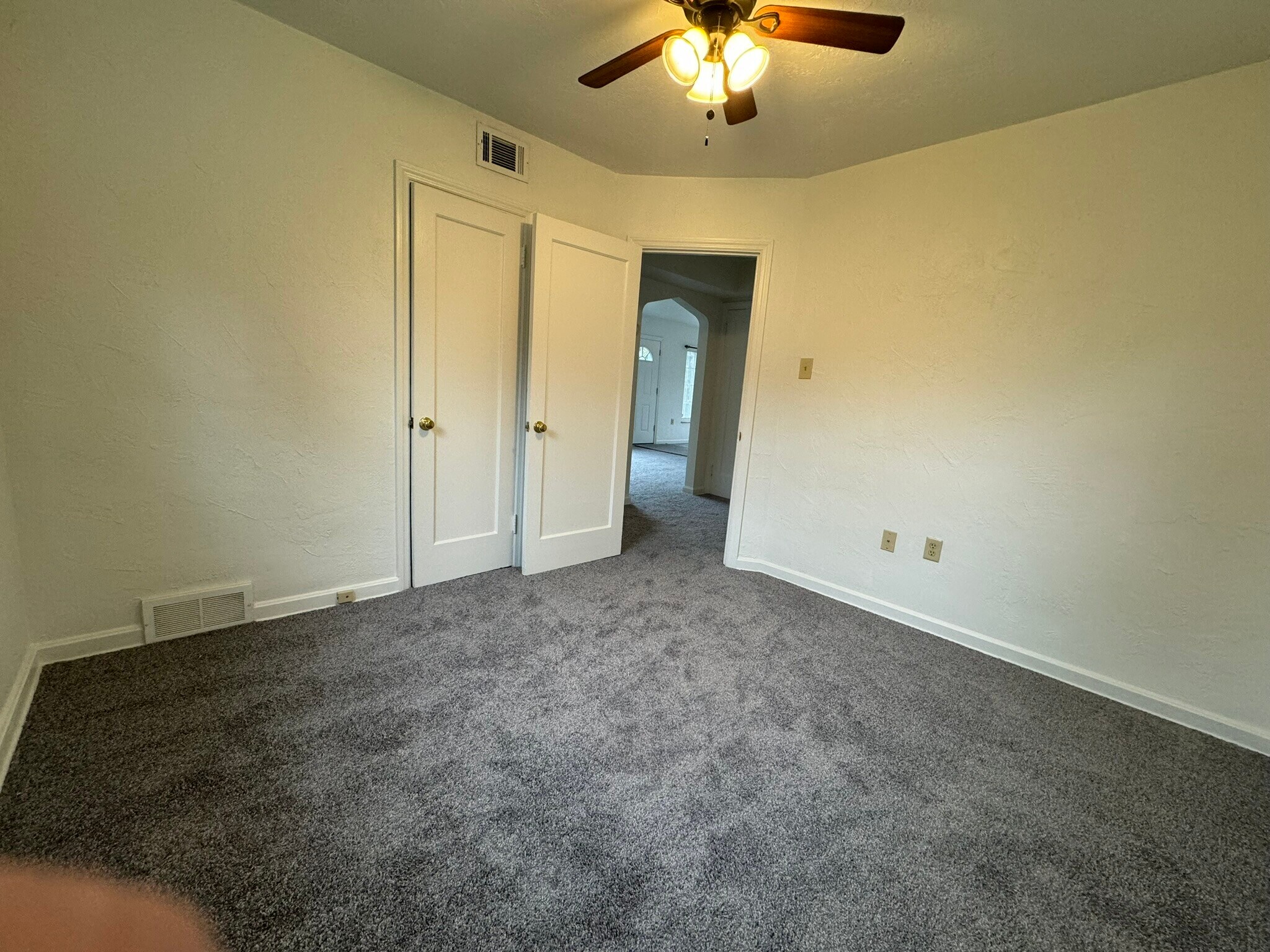 Building Photo - 110 Southvue Ct