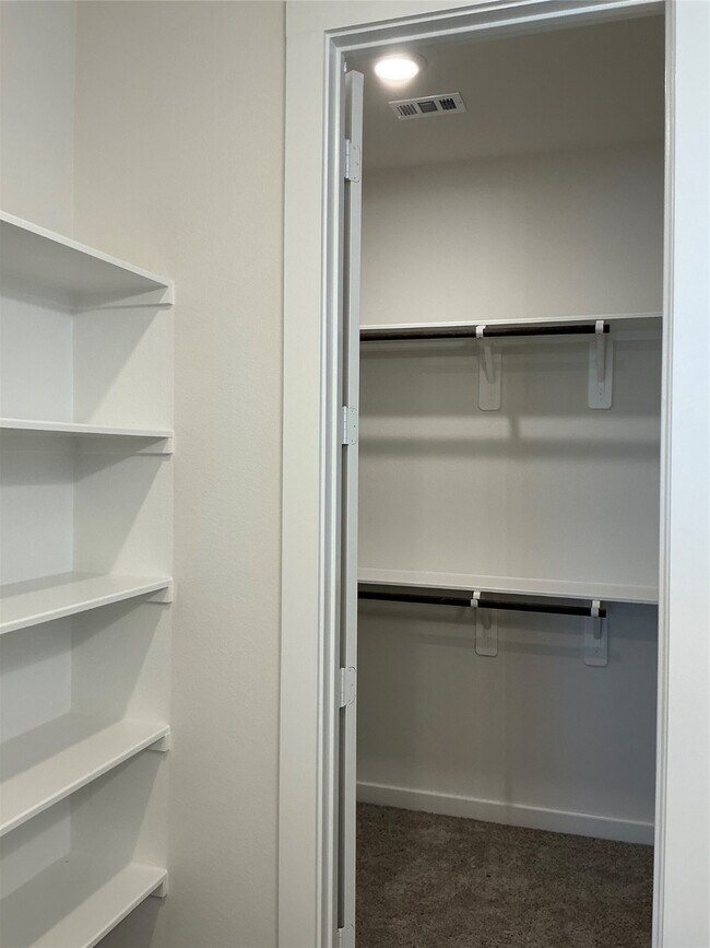 Building Photo - 3259 Loam Ln