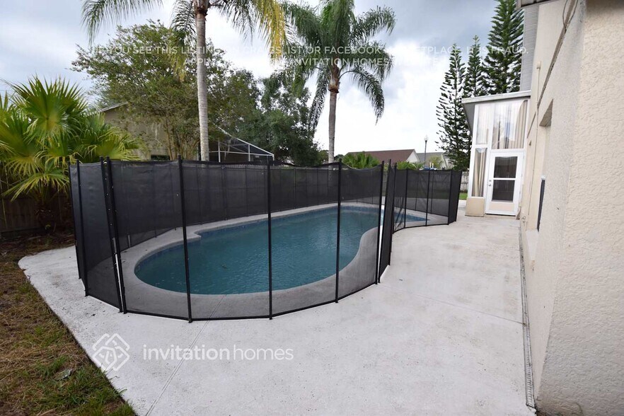 Building Photo - 1021 Empress Ln