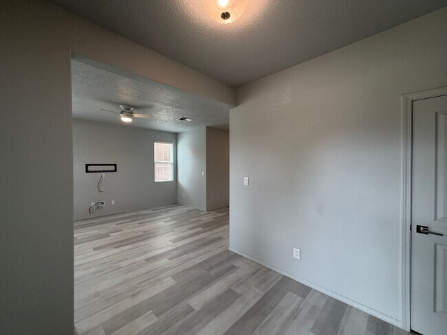Building Photo - 3 Bedroom New Build Town Home in Mesa Del Sol Near Netflix Studios!