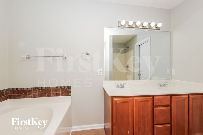 Building Photo - 5112 Monet Ct