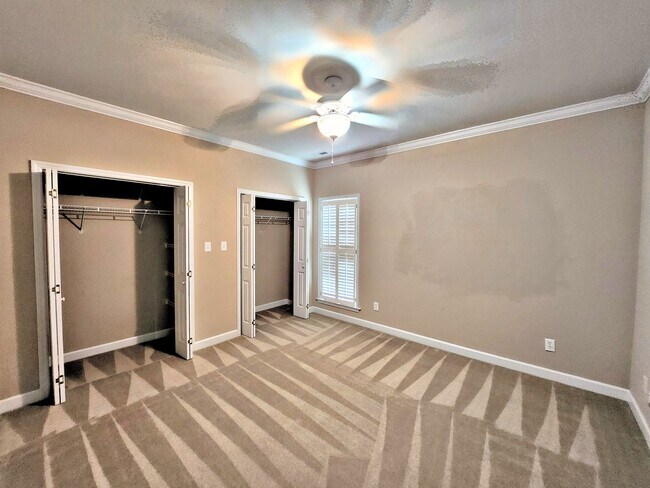 Building Photo - HOUSE FOR RENT - DECATUR
