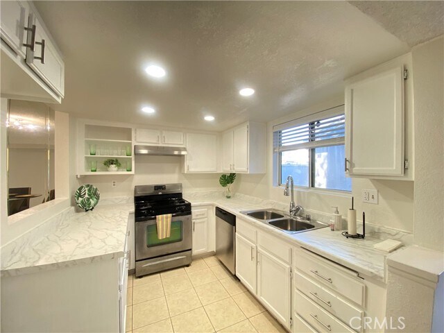 Building Photo - 156 W Walnut Ave