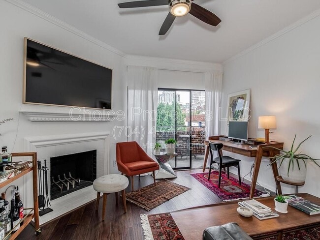 Building Photo - 224 N Poplar St