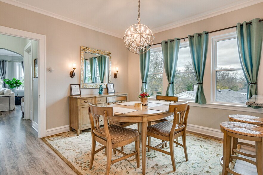 Building Photo - 1538 Fowler Ave