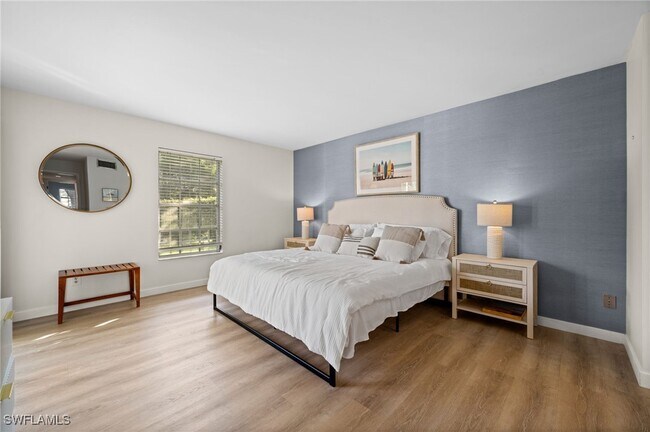 Building Photo - 208 Bobolink Way