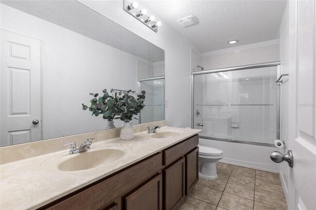 Building Photo - 19270 Fallglo Dr