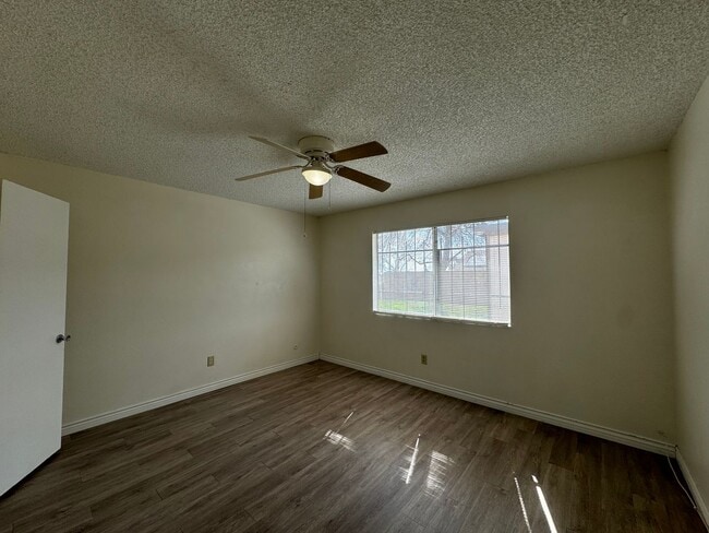 Building Photo - 2501 Bea Ct