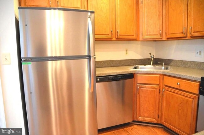 Building Photo - 6086 Joust Ln