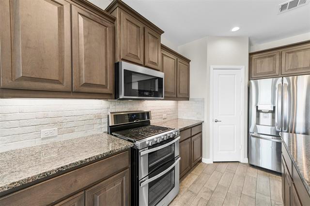 Building Photo - 3318 Camden Creek Dr