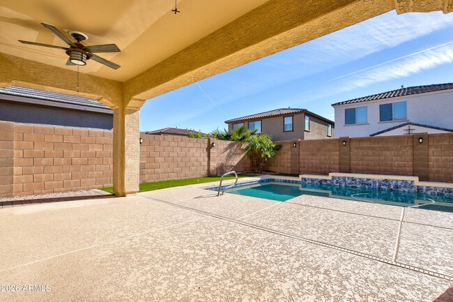 Building Photo - 17435 W Georgia Dr