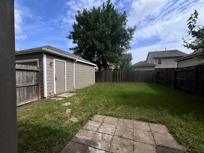 Building Photo - 18754 Sandelford Dr